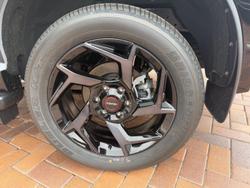 2026 Isuzu MU-X X-TERRAIN