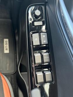 2025 Mazda
BT-50 SP