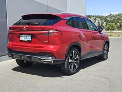 2024 MG HS Essence AS33 MY24.5 Diamond Red