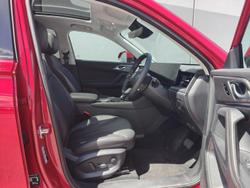 2024 MG HS Essence AS33 MY24.5 Diamond Red