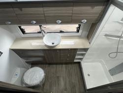 2025 Avan Aspire 555 Pop Top