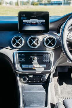 2019 Mercedes-Benz
GLA-Class GLA180 Urban Edition