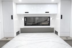 2025 VICTORY CARAVANS Trophy 21'6 bunk