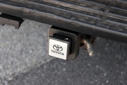 2017 Toyota
                Hilux SR5