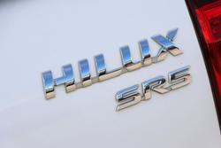 2017 Toyota
                Hilux SR5