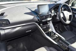 2023 Mitsubishi
Eclipse Cross PHEV ES