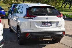 2023 Mitsubishi
Eclipse Cross PHEV ES