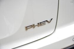 2023 Mitsubishi
Eclipse Cross PHEV ES