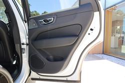 2025 Volvo XC60 Ultra T8 Plug-In Hybrid