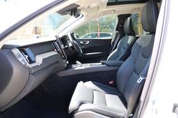 2025 Volvo XC60 Ultra T8 Plug-In Hybrid