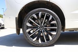 2025 Volvo XC60 Ultra T8 Plug-In Hybrid