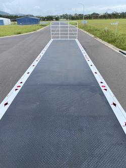 2024 Lusty Pumpa 45' Flat Top Extendable R/Train Lead Trailer