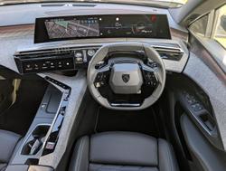 2025 Peugeot
3008 GT Premium Hybrid