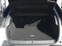 2025 Peugeot 3008 GT Premium Hybrid P64 MY25 Okenite White