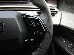 2025 Peugeot 3008 GT Premium Hybrid P64 MY25 Okenite White