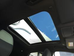 2025 Peugeot 3008 GT Premium Hybrid P64 MY25 Okenite White