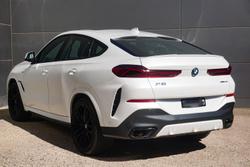 2022 BMW
                X6 xDrive40i M Sport