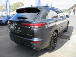 2025 Mitsubishi Outlander PHEV GSR