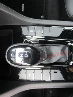 2024 Isuzu
MU-X X-TERRAIN