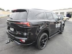 2024 Isuzu
MU-X X-TERRAIN
