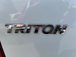2021 Mitsubishi
Triton GLX+
