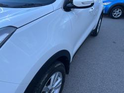 2016 Kia
                Sportage Si