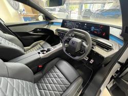 2024 Peugeot 3008 GT Premium Hybrid