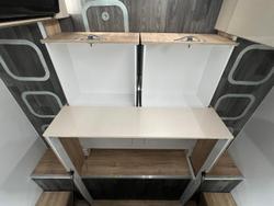 2025 Avan Ovation M6 Island Bed