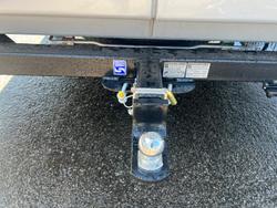 2025 Avan Ovation M6 Island Bed