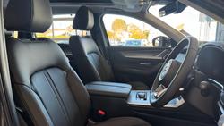 2024 Mazda
                CX-80 D50e GT