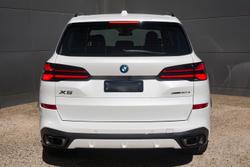 2024 BMW
                X5 xDrive50e M Sport