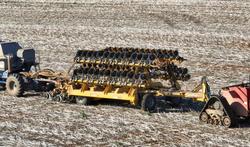 0 SERAFIN ULTISOW FORWARD FOLD S1872 SINGLE DISC SEEDER USED YELLOW