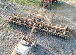 0 SERAFIN ULTISOW FORWARD FOLD S1872 SINGLE DISC SEEDER USED YELLOW