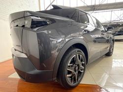 2024 Peugeot
3008 GT Premium Hybrid