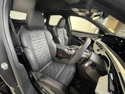 2024 Peugeot
3008 GT Premium Hybrid
