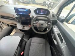 2024 Peugeot Partner Pro