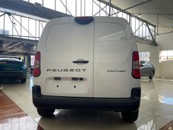 2024 Peugeot Partner Pro