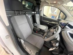 2024 Peugeot Partner Pro