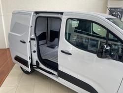 2024 Peugeot Partner Pro