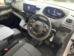 2024 Peugeot Partner Pro