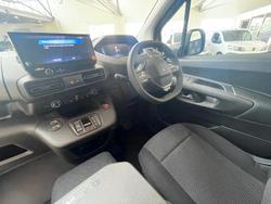 2024 Peugeot
Partner Pro