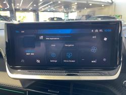 2024 Peugeot
2008 GT Hybrid