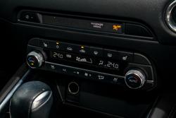 2018 Mazda
CX-5 Akera