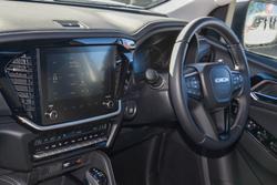 2024 Isuzu
MU-X LS-U