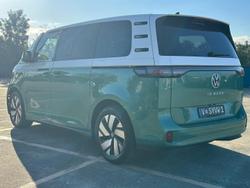 2024 Volkswagen ID. Buzz Pro BEV560