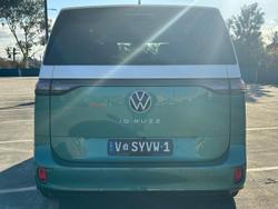 2024 Volkswagen
                ID. Buzz Pro BEV560