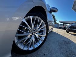 2019 Toyota
Camry SL