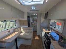 2025 Traveller Utopia (19'6)