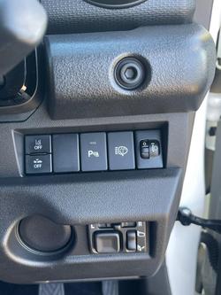 2025 Suzuki Jimny XL JJ 4X4 Dual Range Arctic White Pearl