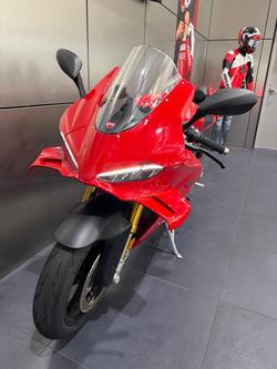 2025 Ducati Panigale V4 S Panigale V4 Red